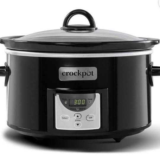 Crockpot 4-Quart Digital Countdown Slow Cooker, Black, 4-Quart, black