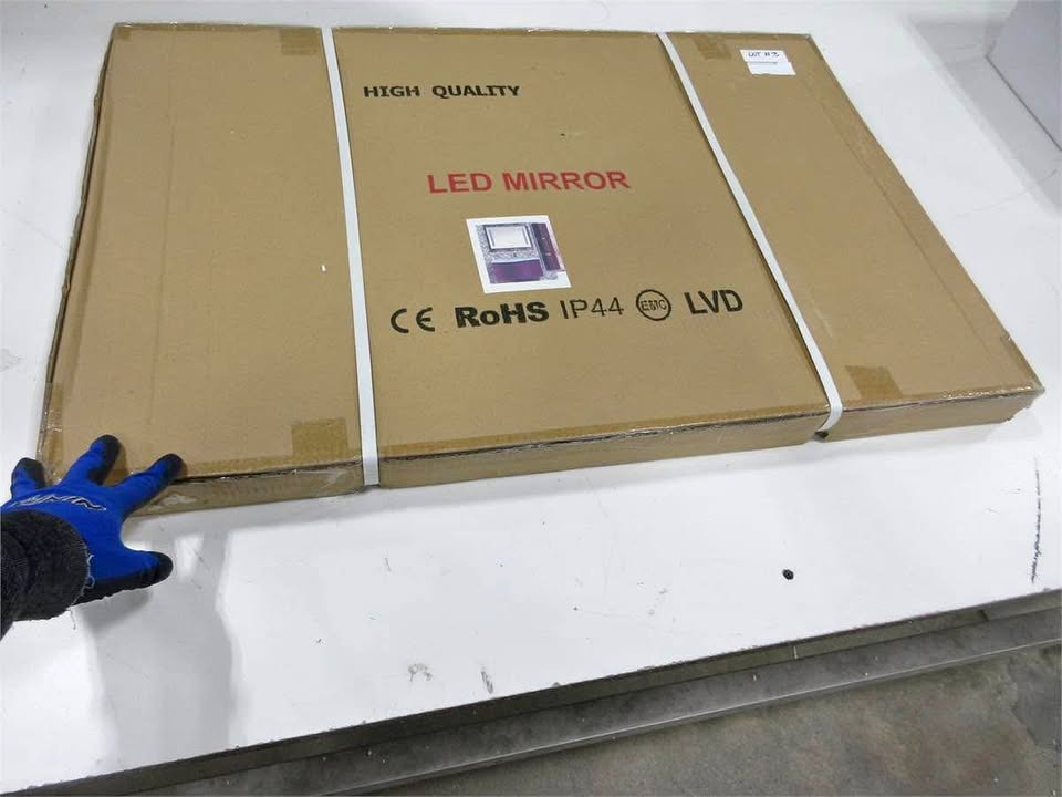 DECORISTRA 35,5'' Macerata rectangular LED mirror