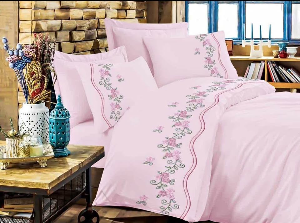 Brand New Embroidery Bedsheet Set Egyptian Cotton for sale.