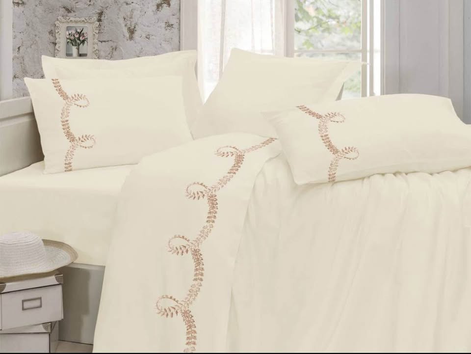 Brand New Embroidery Bedsheet Set Egyptian Cotton for sale.